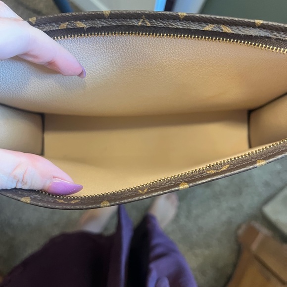 ๐ Louis Vuitton Toiletry 26 ๐ EXCELLENT CONDITION!!! - Picture 5 of 9